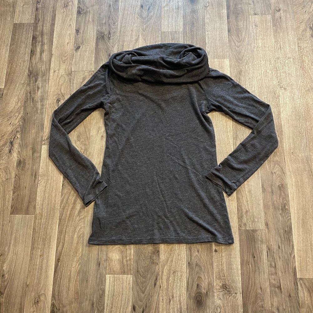 Gap Gray Lightweight Cowl Neck Long Sleeve Shirt Size Small
